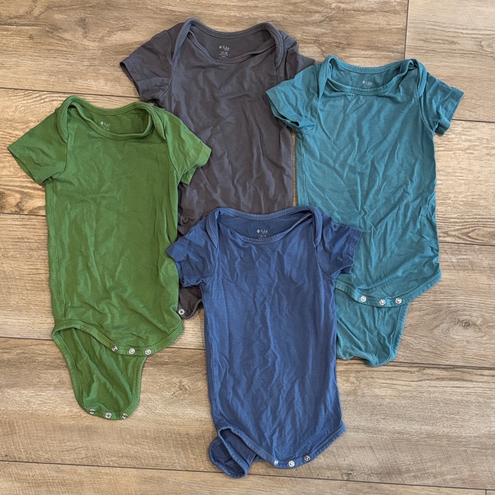 Kyte BABY Solid Short-Sleeve Bodysuit Set in Green, Blue, Teal, Charcoal